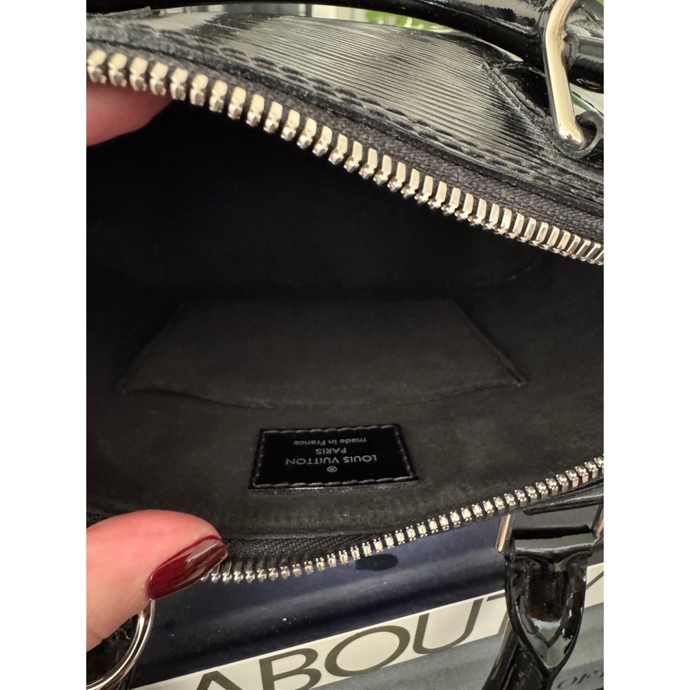 Louis Vuitton Alma BB Black Electric Epi Leather - Picture 8 of 9